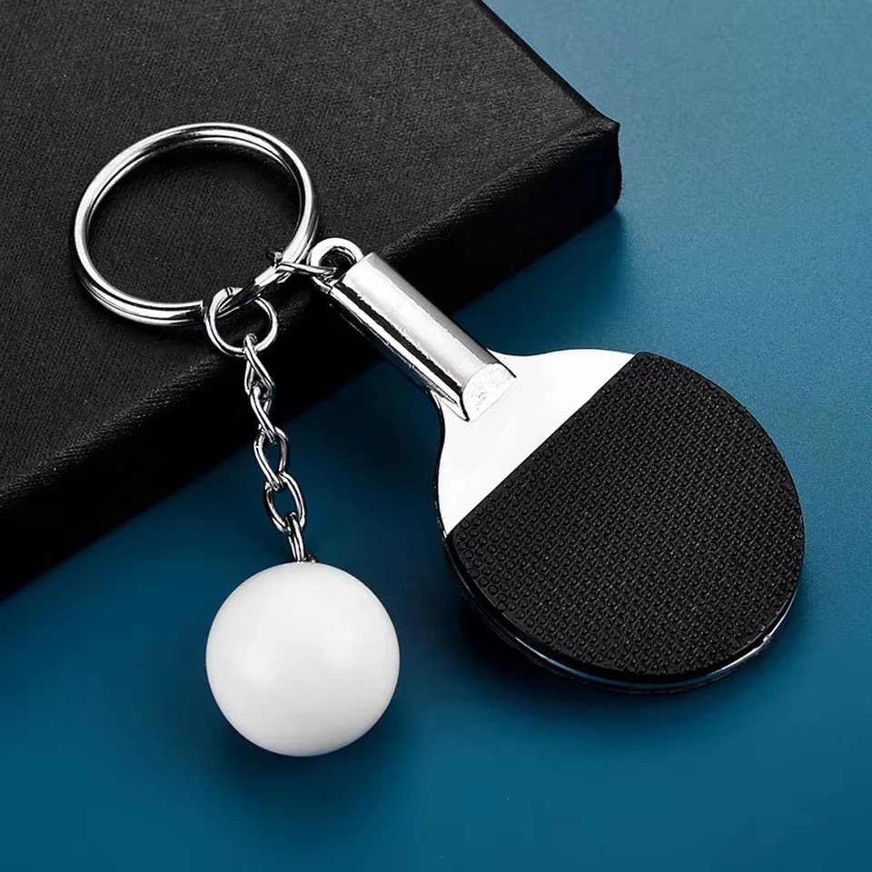 クリエイティブで可愛いミニ卓球ラケットキーホルダー、パドルピ - Table Tennis Umpire のレビューと価格