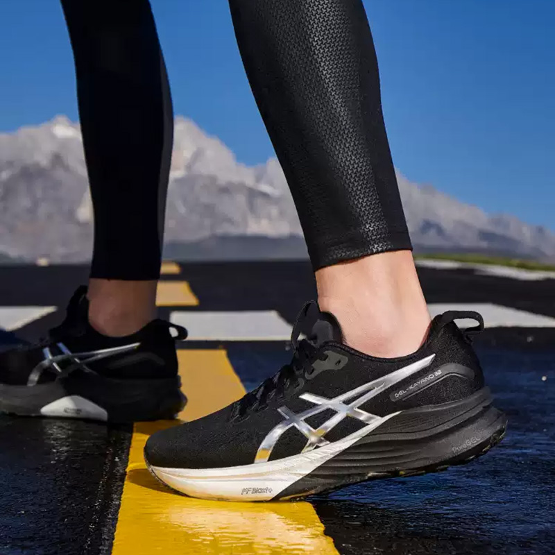 アシックス メンズ GEL-KAYANO 32 ブラック シ - Table Tennis Shoes Asics のレビューと価格